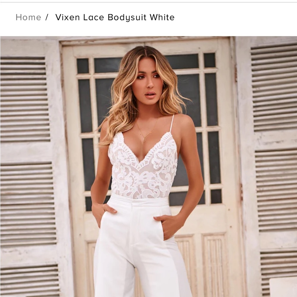 Hello molly vixen white lace body suit size small